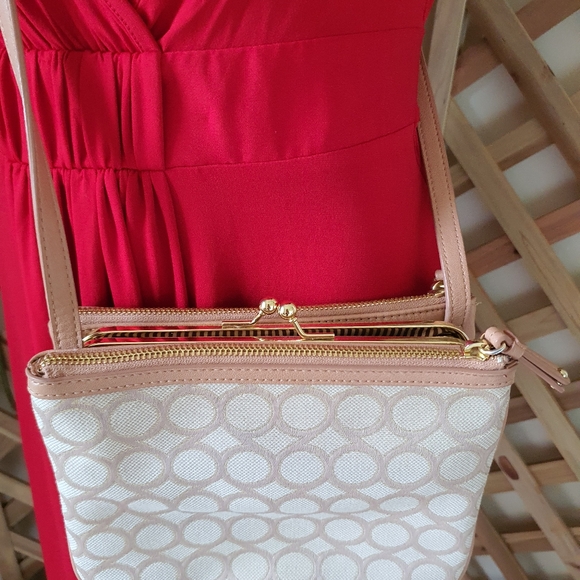 1 DAY SALE ONLY! ☆ NINE WEST Crossbody Bag LIKE new - Picture 5 of 15